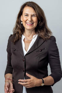 Karen Albath, Unternehmensberater